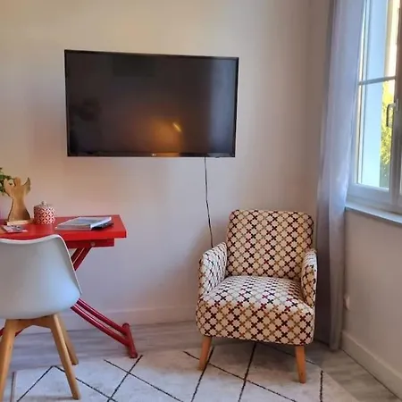 Lilly-tout A Pied Proche Gares Grd Palais&centre